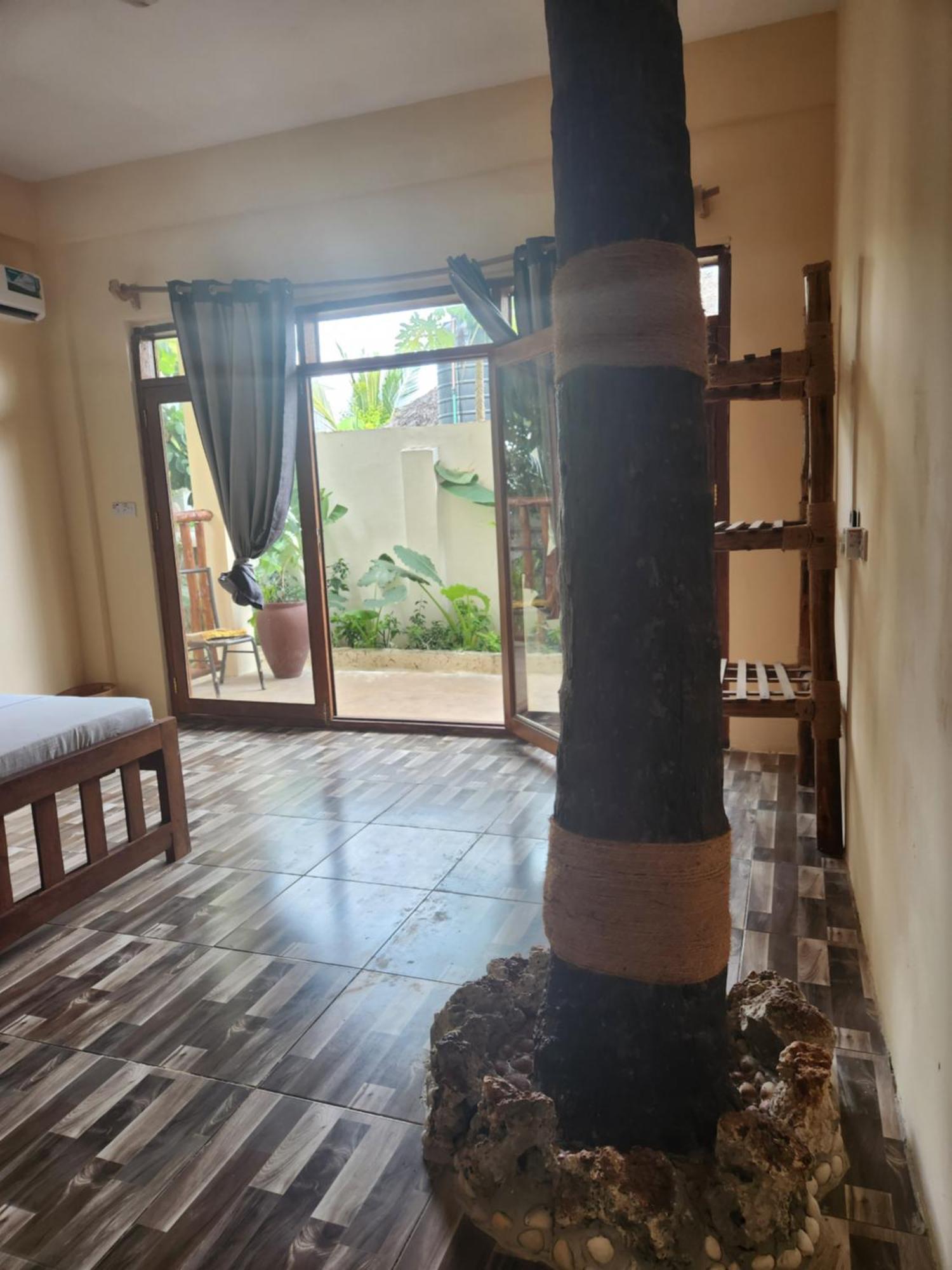 فندق Two Palms جامبياني المظهر الخارجي الصورة