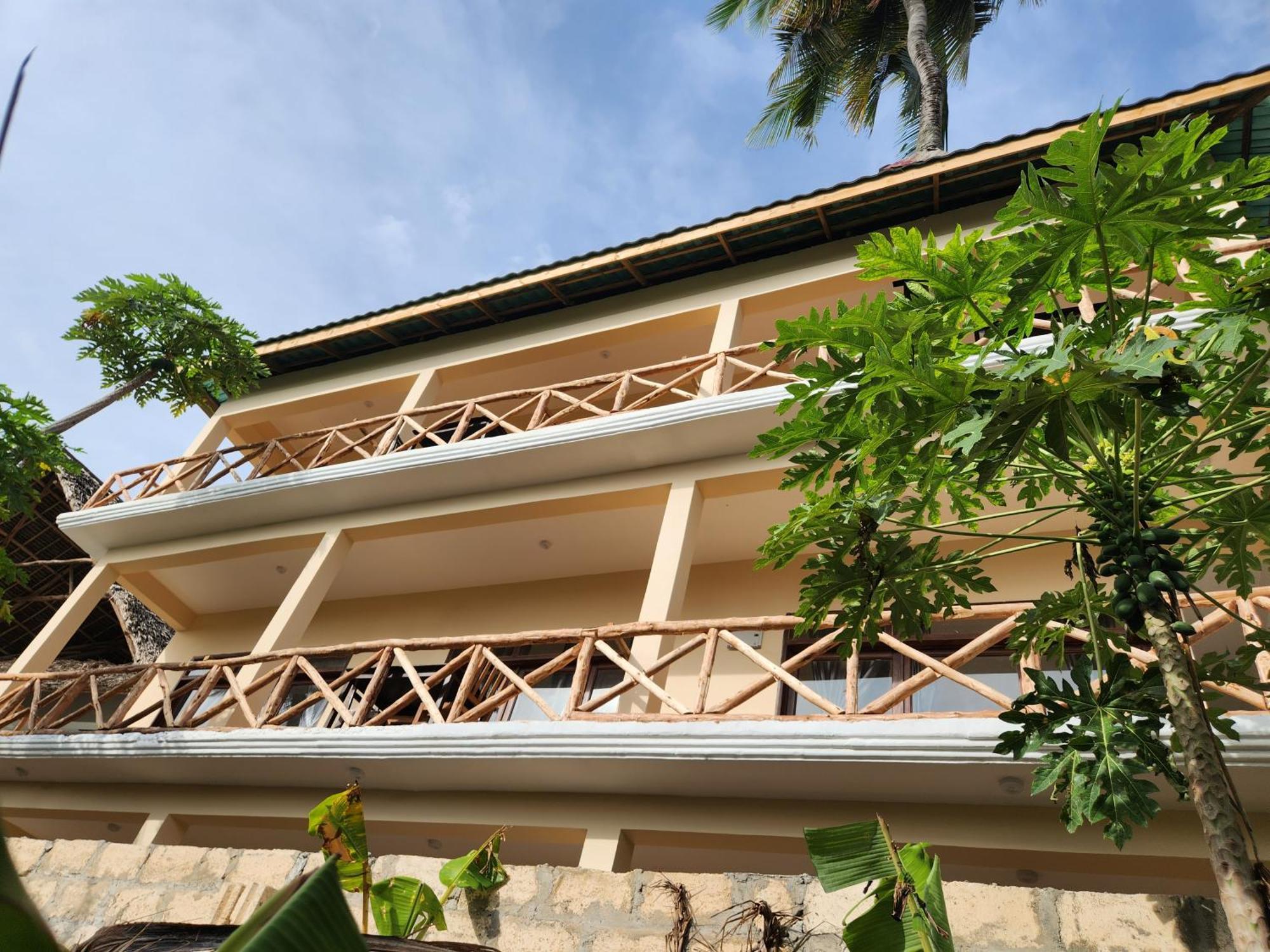 فندق Two Palms جامبياني المظهر الخارجي الصورة