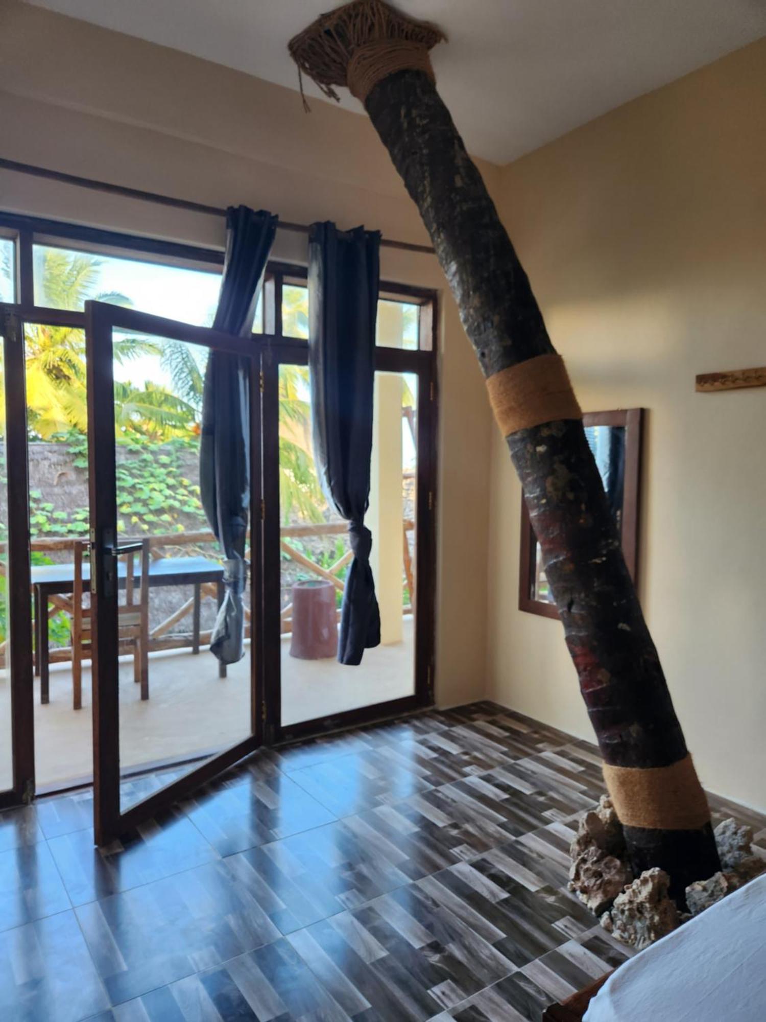 فندق Two Palms جامبياني المظهر الخارجي الصورة