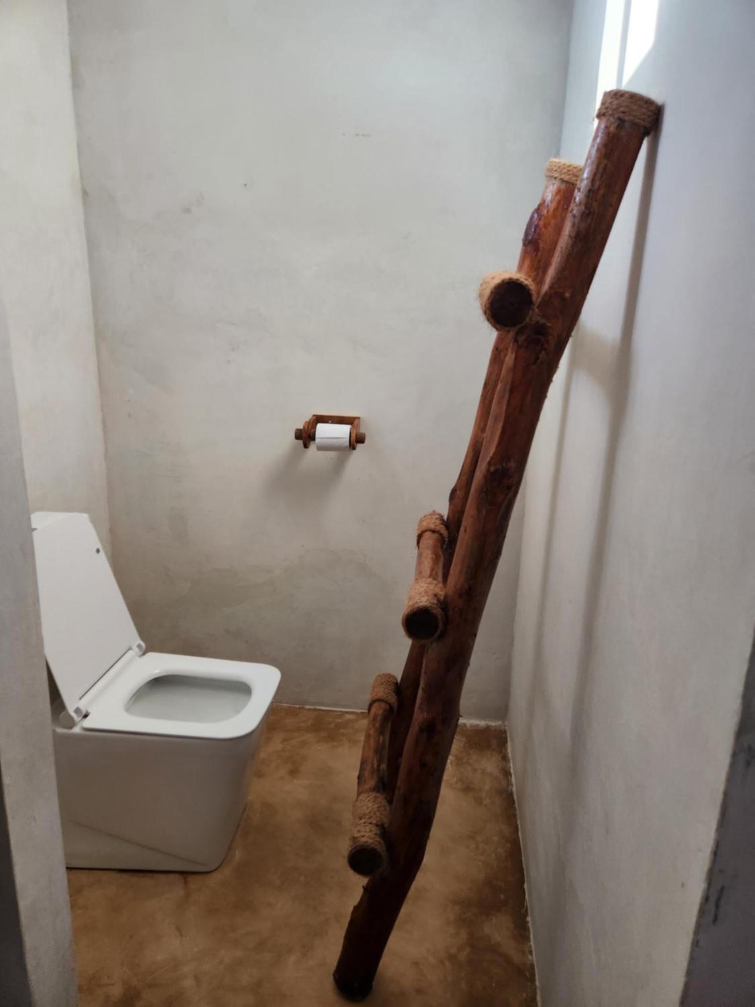 فندق Two Palms جامبياني المظهر الخارجي الصورة