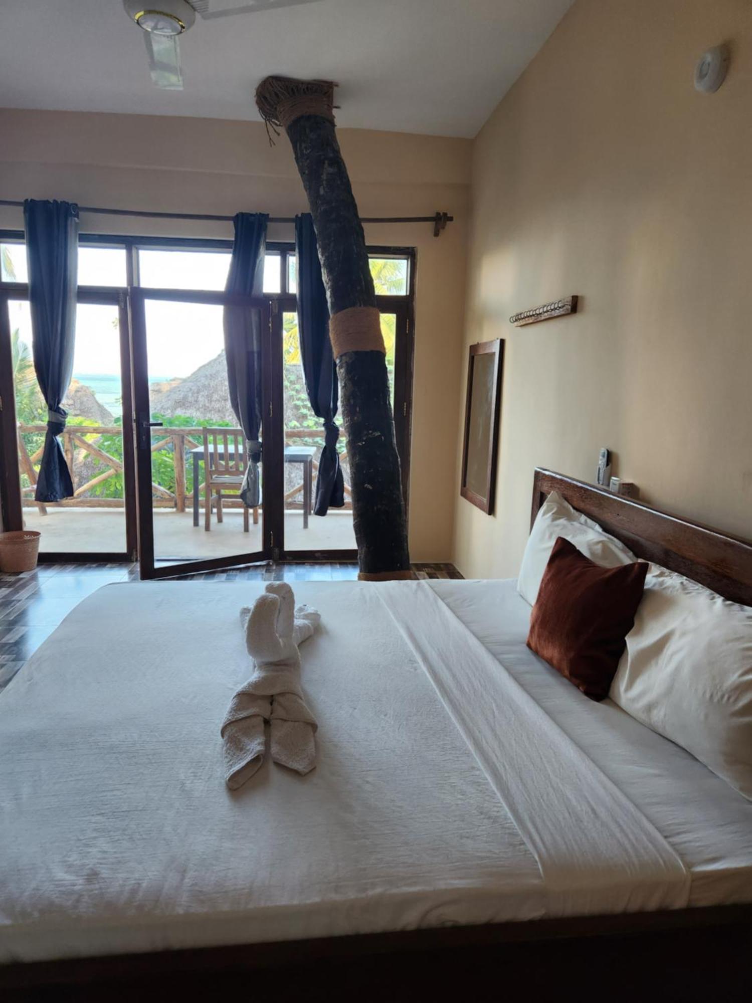 فندق Two Palms جامبياني المظهر الخارجي الصورة